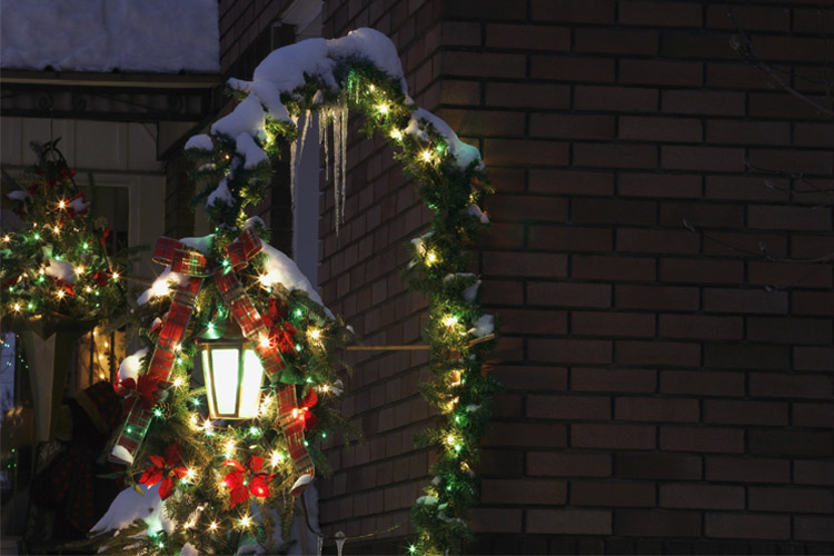 street with holiday lights