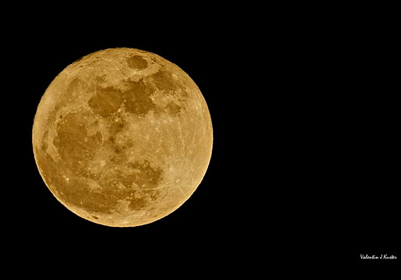 Golden supermoon