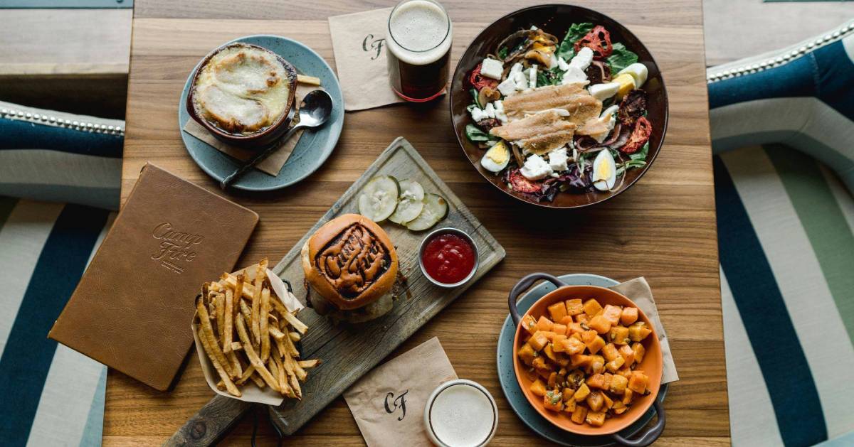 restaurant food, burger, salad, on table