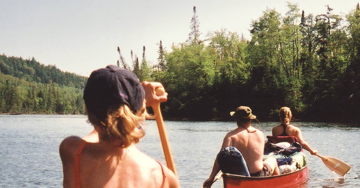 If Paddlers Are Traveling With A Group How Many Feet