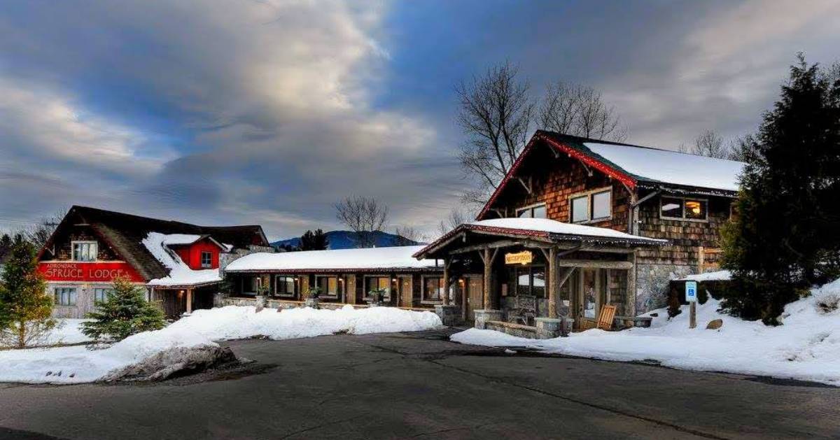 18 Cozy Cabins, Cottages & Rentals for Adirondack Winters