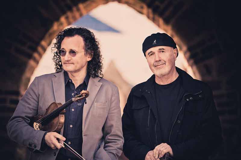 Traditional Irish musicians, Martin Hayes & Dennis Cahill