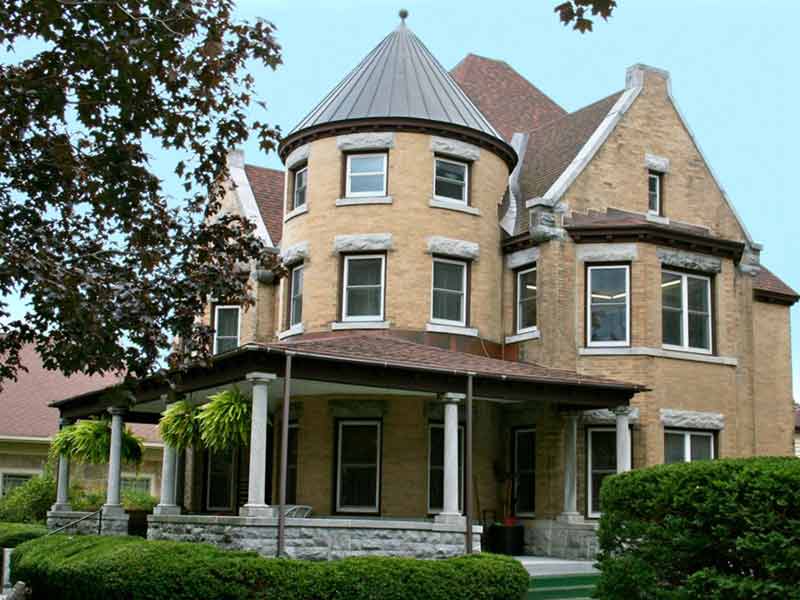 Gouverneur Museum, housed in an early 1900s home